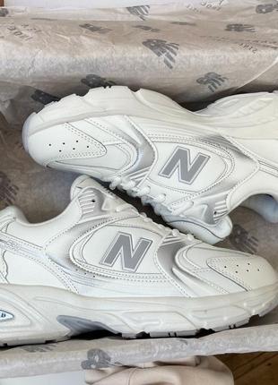 Женские кроссовки с мехом new balance 530 white leather хутро8 фото