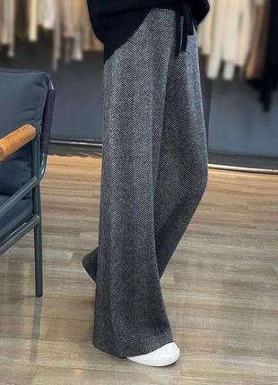 Палаццо кашемір кашемірові висока брюки кюлоти ялинка кльош посадка кльош класичні костюмка об‘ємні штани прямі широкі брюки кант8 фото