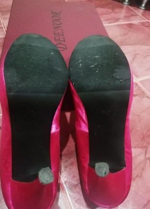Туфлі жіночі рожеві каблуки4 фото