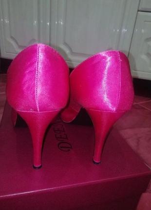 Туфлі жіночі рожеві каблуки3 фото