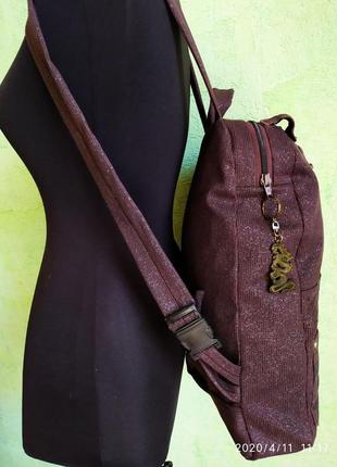 Рюкзак из джинсовой ткани, ручная работа, цвет - коричневый.2 фото