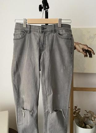 Серые джинсовые брюки от stradivarius2 фото