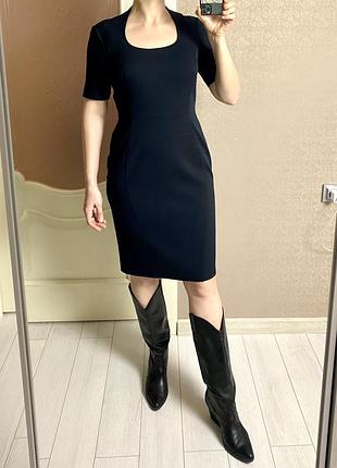 Сукня футляр довжина міді, короткий рукав