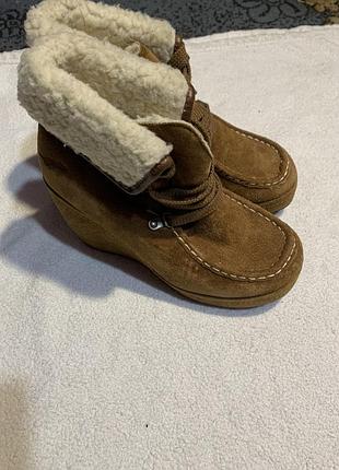 Стильные женские ботинки