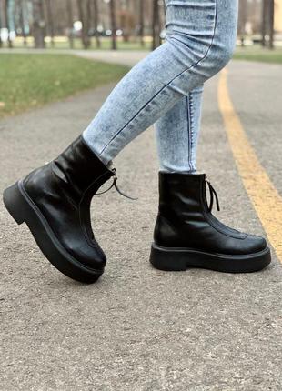 Черевики the row zip-front leather ankle boots black3 фото