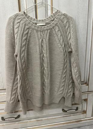 Продам кофту размер - s-m. очень красивая в тепла.