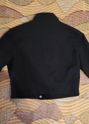 Черная короткая куртка, ветровка4 фото