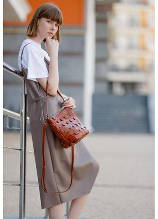Кожаная плетеная женская сумка пазл m светло-коричневая krast8 фото