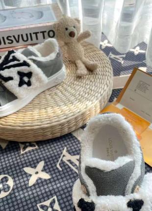 Брендові кеди з хутром