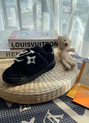 Брендові кеди з хутром