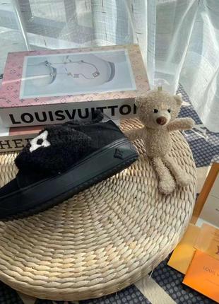 Брендові кеди з хутром