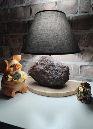 Нічник в спальню кімнату