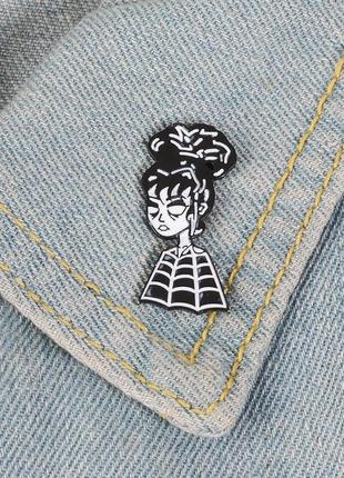 Значок металевий чорно-білий / сін в китайському стилі / брошка