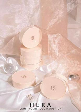 Люксовый кушон с сяючим фінішем hera skin radiant glow cushion spf40/pa++, 21n1, (5 gr)3 фото