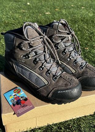 Женские трекинговые ботинки mammut impact gore-tex salomon lowa7 фото