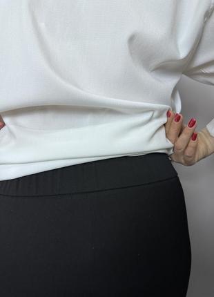 Жіночі класичні брюки прямі чорні завужені до низу modna kazka mkjl1095-15 фото