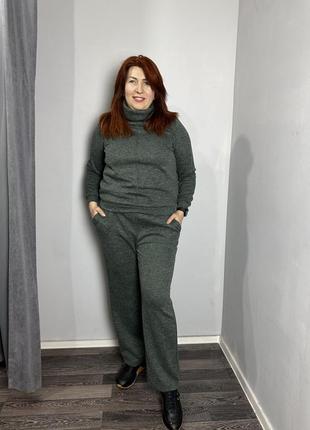 Жіночий трикотажний костюм зелений з брюками на щодень mkjl303809-1
