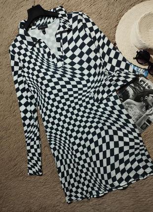 Гарна сукня в рубчик з коміром/плаття