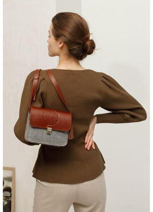Фетровая женская бохо-сумка лилу с кожаными коричневыми вставками10 фото