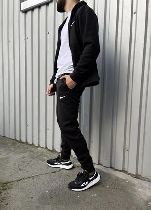 Теплий костюм не кошлатиться