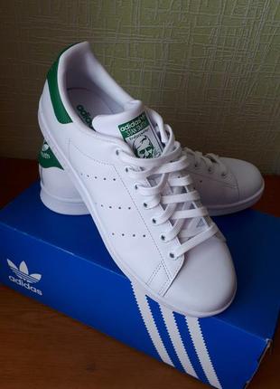 Новые кроссовки adidas 41-42 р., кожа, унисекс, куплены в америке