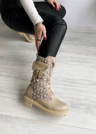 Зимові жіночі черевики dior boots