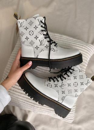 Зимние женские ботинки dr. martens