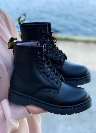 Зимние женские ботинки dr. martens