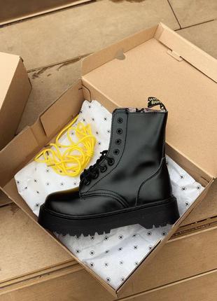 Зимние женские ботинки  dr. martens