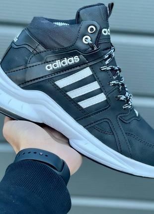 Жіночі кросівки adidas boots зимові