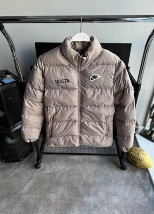 Мужская зимняя куртка nike nocta бежевая до -10*с короткая пуховик найк нокта без капюшона (bon)