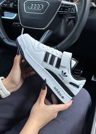 Женские кроссовки adidas originals forum 84 low white black2 фото