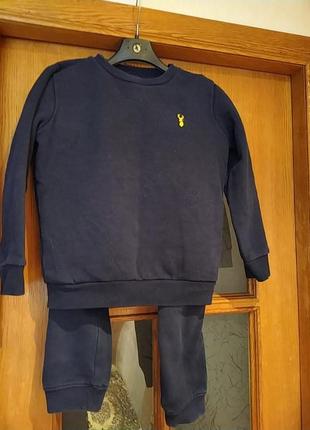 Спортивные костюм для мальчика