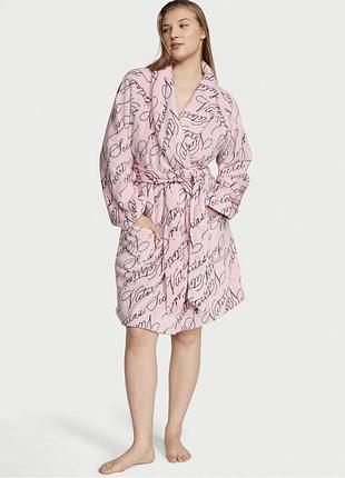 Халат victoria s secret розовый с принтом р. xs/s