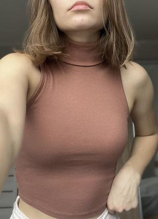 Топ с горловиной zara