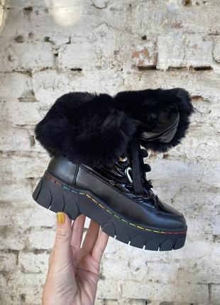 Зимові модельні черевики теплі на цигейці3 фото