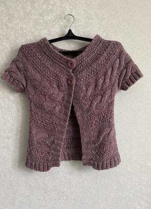 Вязаная безрукавка размера s
