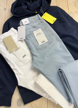 Качественные плотные идеальные белые джинсы скинни на идеальные и посадки jjxx5 фото
