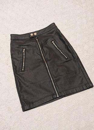 Черная брендовая мини юбка missguided