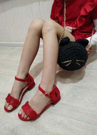 Елегантні босоніжки для дівчаток 4