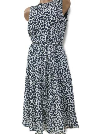 Дуже красива сукня