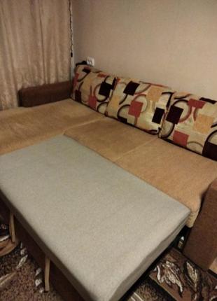 Большой угловой диван