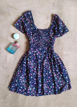 Красивое трендовое женственное шифоновое темно синие платье с пышной юбкой цветочный принт4 фото