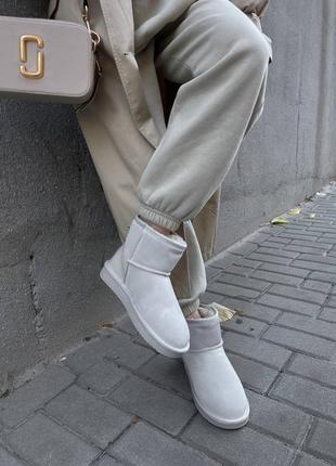Трендові уги ugg4 фото