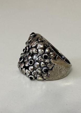 Винтажное серебристое кольцо с черными кристаллами3 фото
