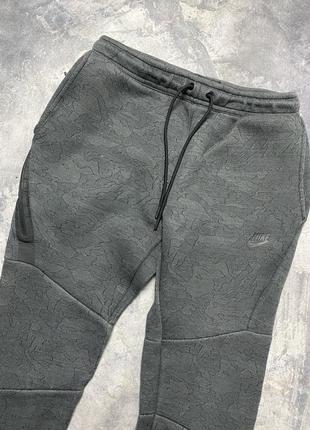 Спортивные штаны nike tech fleece3 фото