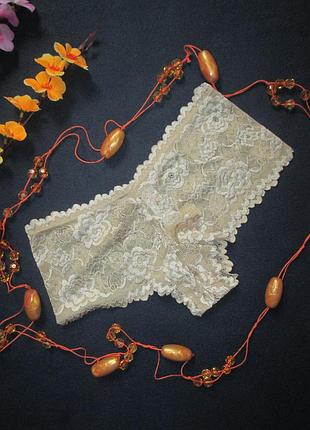 Ніжні нюдовые мереживні гіпюрові трусики в квітковий принт george