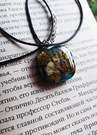 Обьемний кулон з епоксидної смоли ліс прикраси