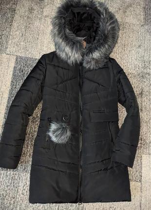 Зимова куртка, пухоаик, пальто