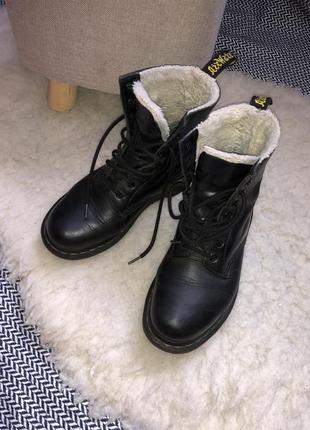 Dr.martens serena мартинсы мартенсы ботинки оригинал сапоги с мехом кожаные кожа шкіряні чоботи оригинал хутряні ботінки мартінси